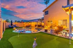 Secluded Courtyard Retreat with Pool and Hot Tub - Image 3